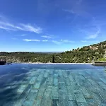 Villa La Vigie, Pour 8 Personnes Avec Piscine Chauffee Et Vue A