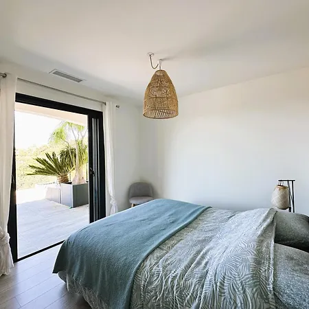 La Vigie, Pour 8 Personnes Avec Piscine Chauffee Et Vue A * 拉隆德莱丝莫里斯