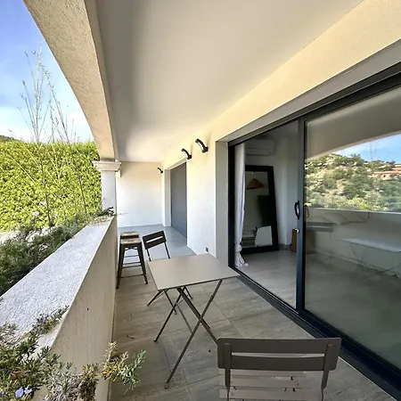 别墅 La Vigie, Pour 8 Personnes Avec Piscine Chauffee Et Vue A 拉隆德莱丝莫里斯